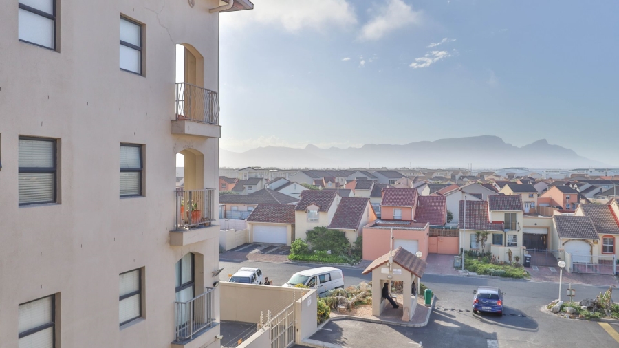 1 Bedroom Property for Sale in Muizenberg Western Cape